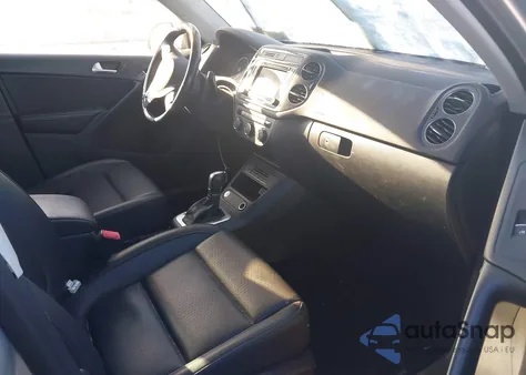 2017 Volkswagen Tiguan 2.0T Wolfsburg Edition из США, поврежденный, VIN WVGSV7AX3HW509034